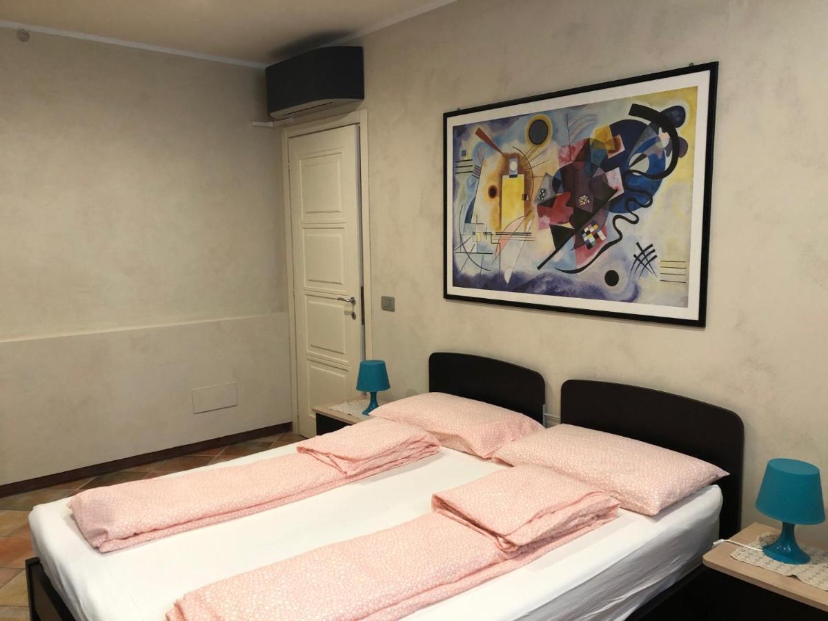 Appartement La Casa Blu à Montegrosso dʼAsti Extérieur photo